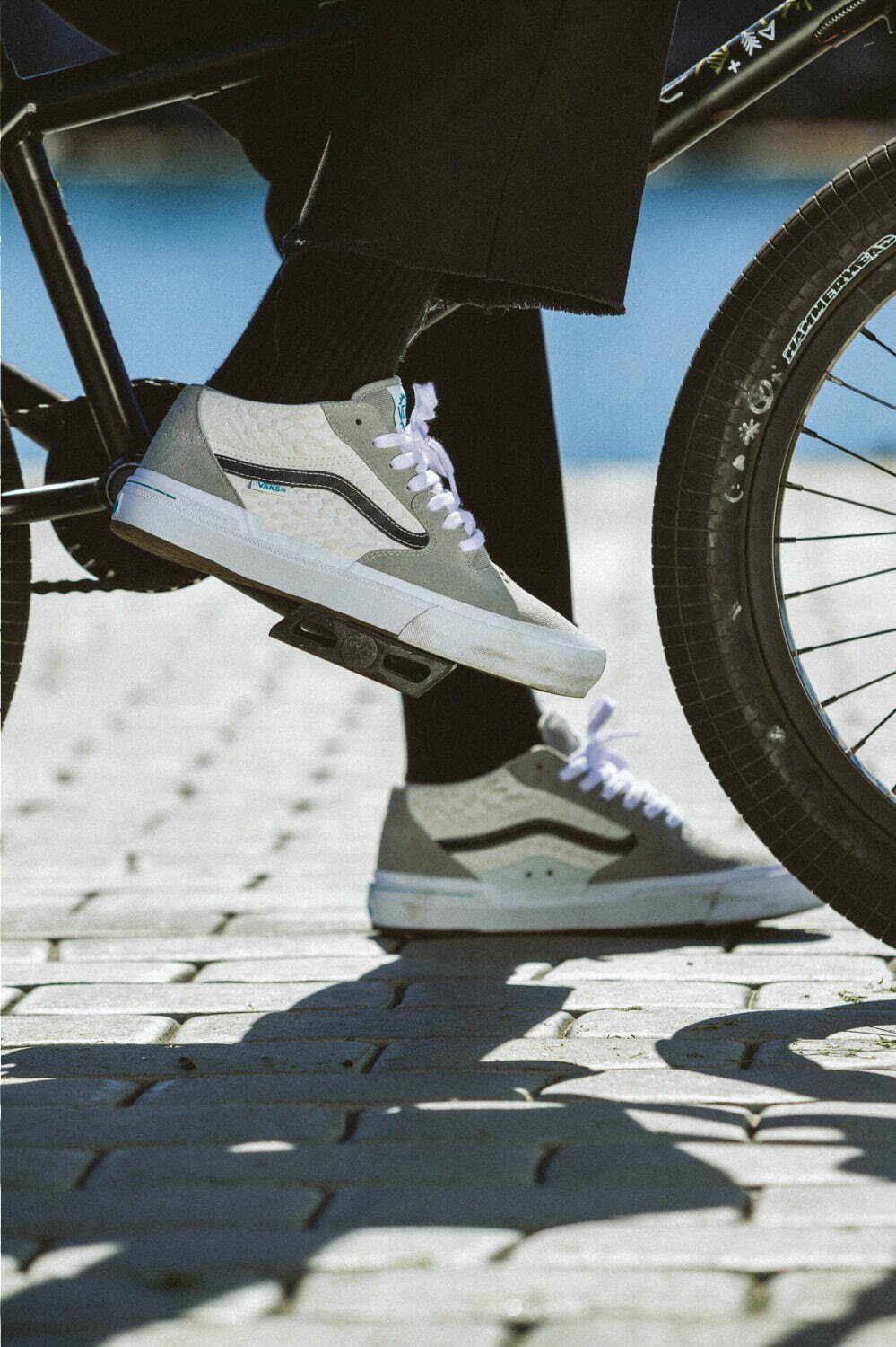 VANS“立体感チェッカーボード”の「BMX スタイル 114」BMXのためのユニ