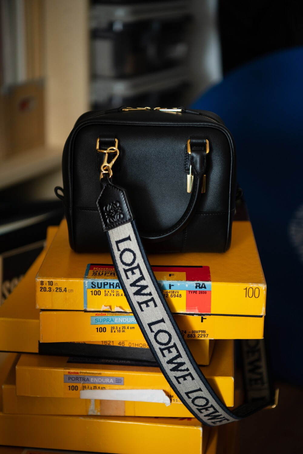 ロエベの新作バッグ「アマソナ16 スクエア」ナパカーフレザー