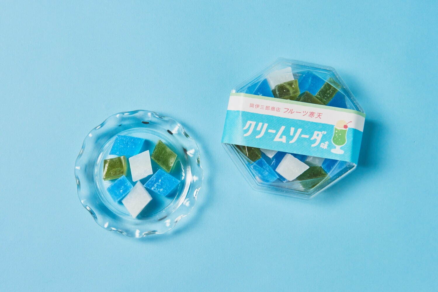 “食べる宝石”琥珀糖の菓子「フルーツ寒天」に ブルーハワイ味、炭酸水に入れて琥珀糖ソーダにも｜写真5