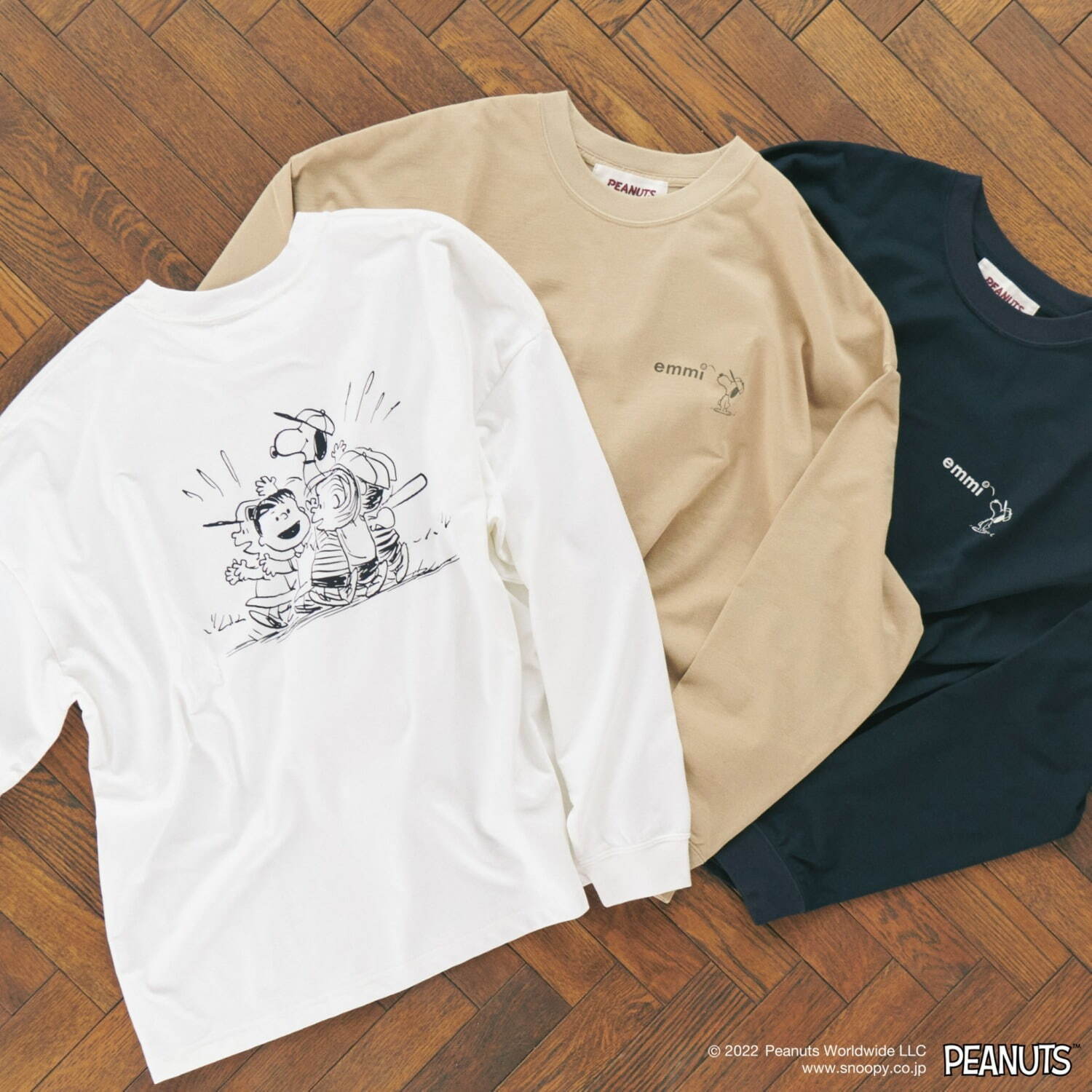 エミ「ピーナッツ」スヌーピーの限定コラボTシャツ＆トートバッグ