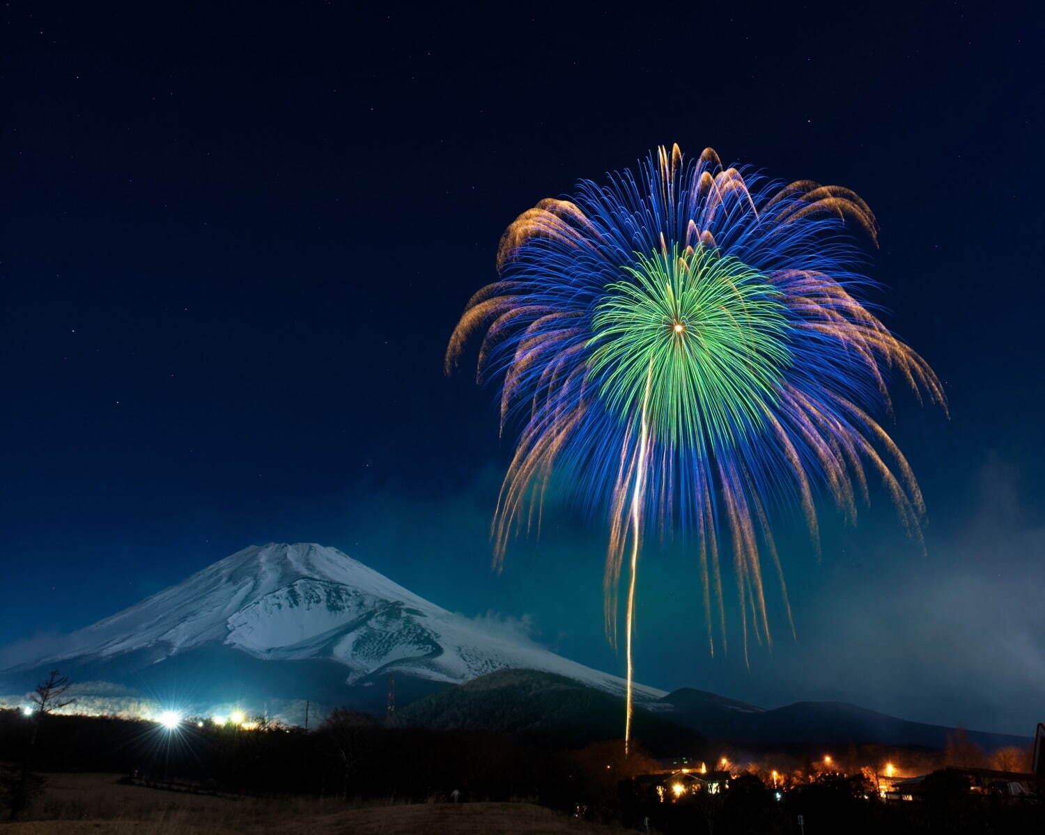 富士山×花火×モータースポーツの“劇場型”花火大会、富士スピードウェイで開催｜写真12