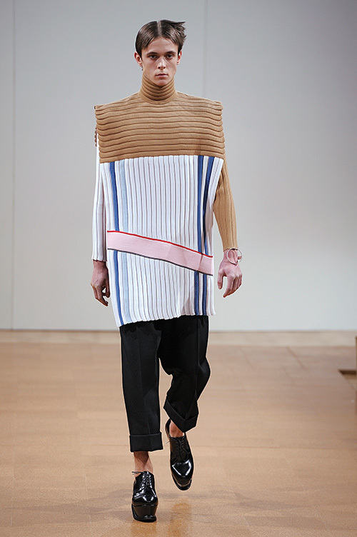 ジェイ ダブリュー アンダーソン(JW Anderson) 2014-15年秋冬メンズコレクション  - 写真1