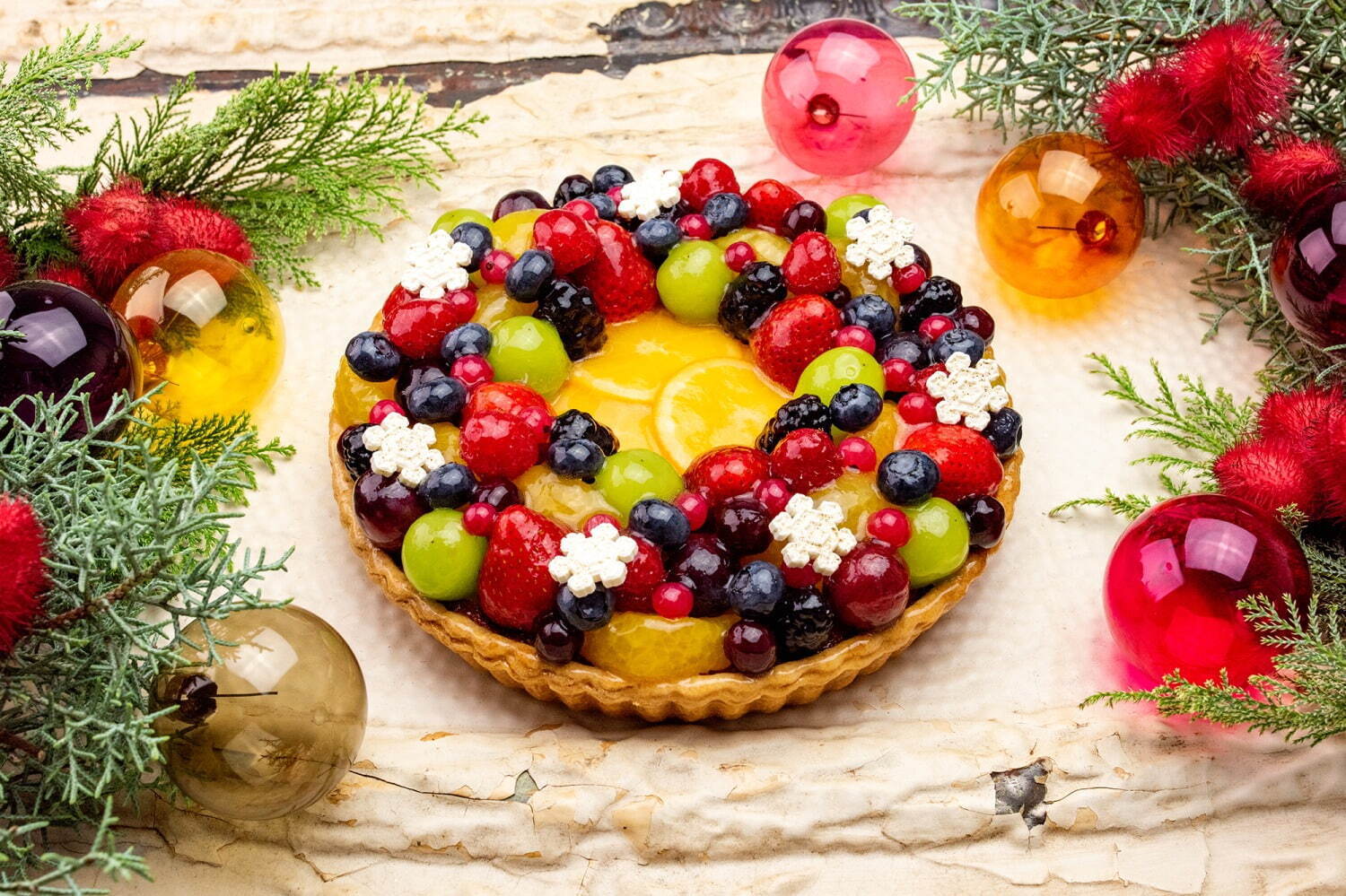 キル フェ ボン22年クリスマスケーキ、“苺＆シャインマスカット