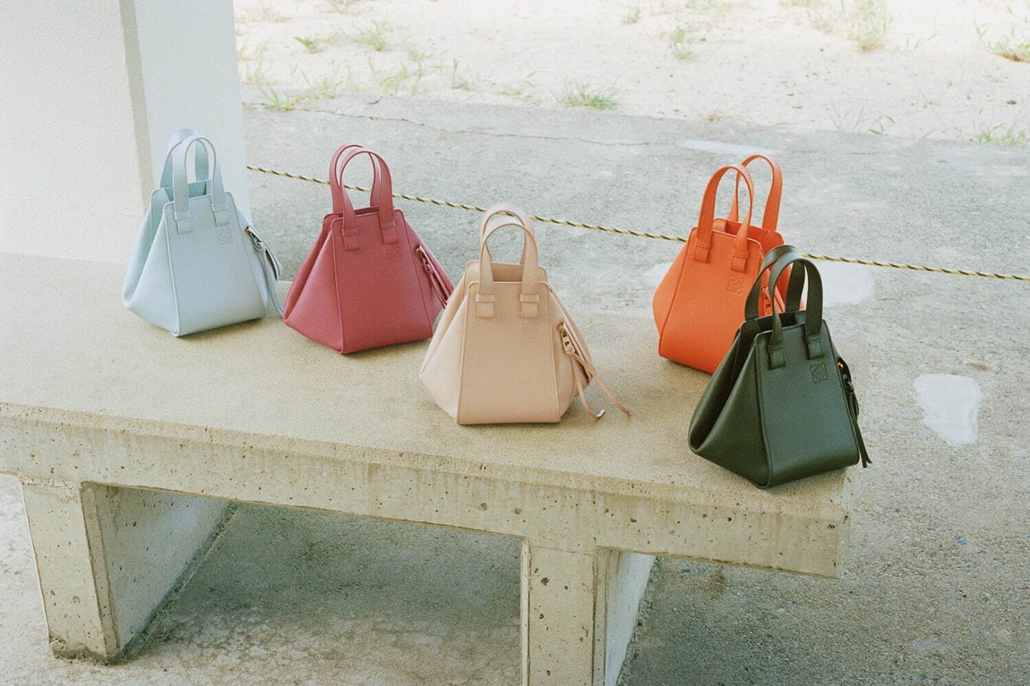 ロエベ(LOEWE) ハンモックコンパクト｜写真51