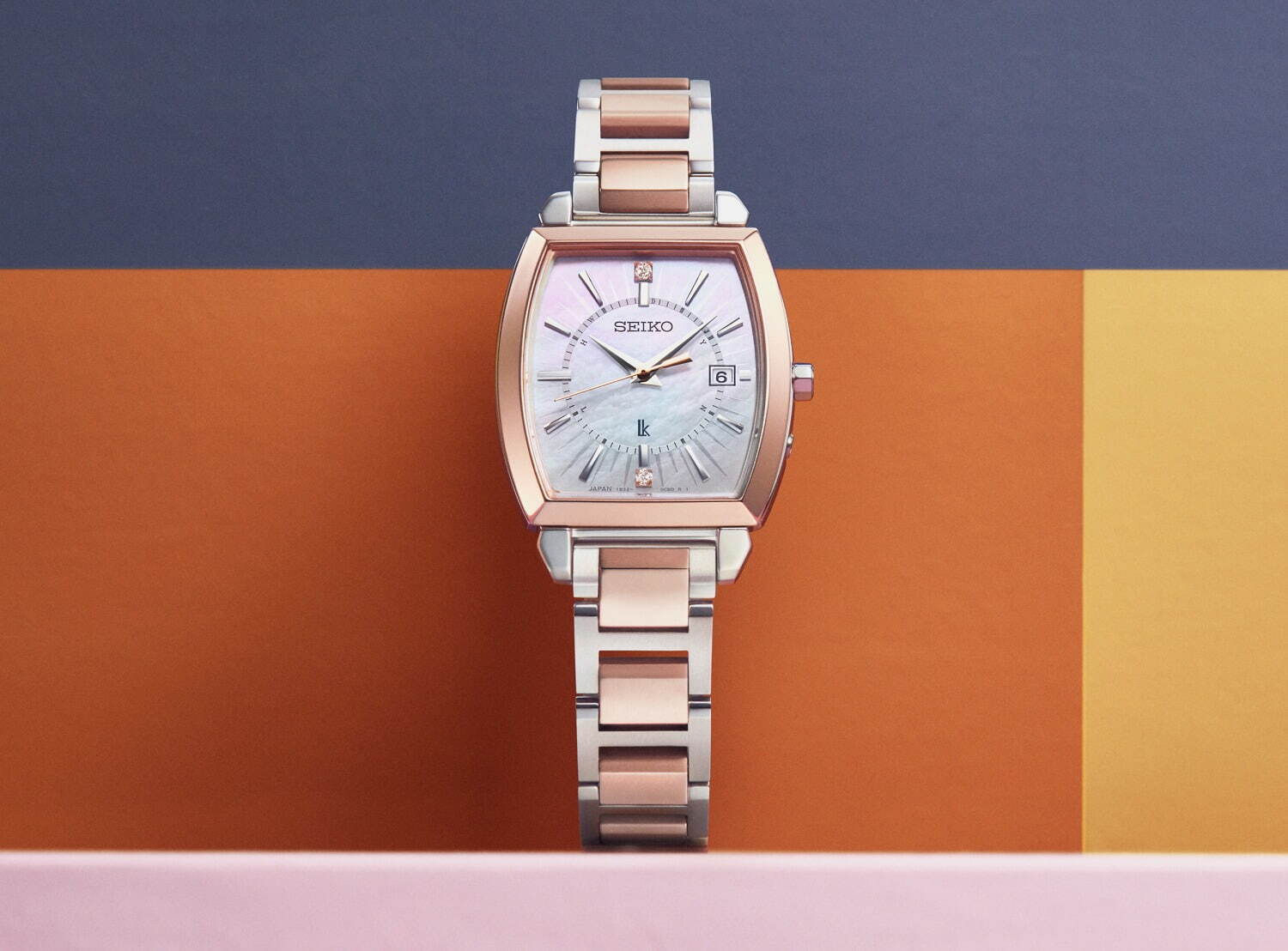 セイコー ルキア“朝焼けの空”着想のウィメンズ腕時計、ピンク×ブルーの
