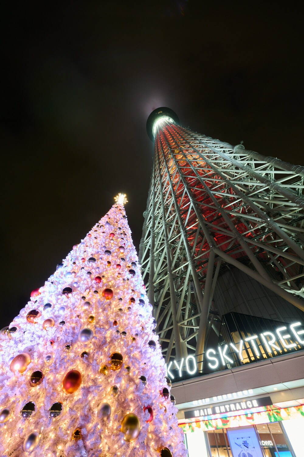 東京スカイツリータウンのクリスマスイルミネーション、高さ8mのツリーやクリスマスマーケットも｜写真2