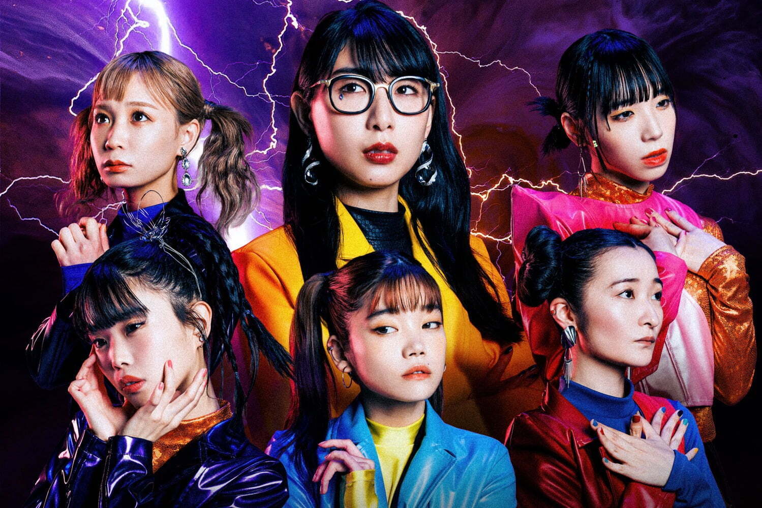 BiSH“12ヶ月連続リリース企画”ラストを飾る新曲「ZUTTO」写真集