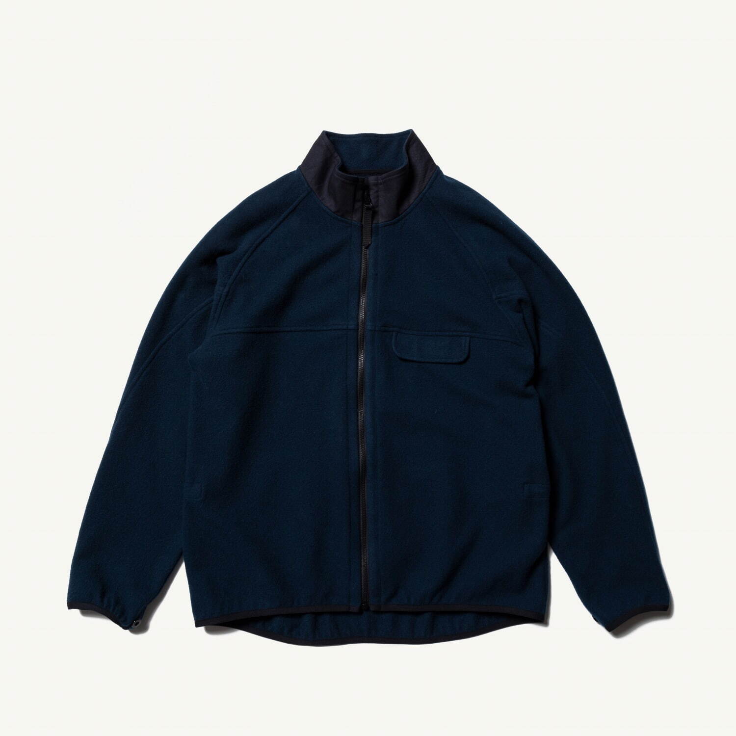 アプレッセ“WANT SOME NAVY BLUE”396,000円