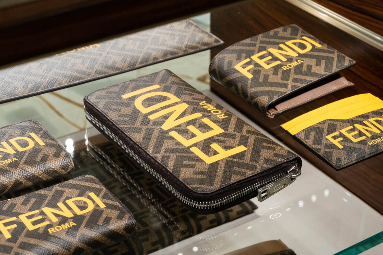 フェンディ(FENDI) パラッツォ フェンディ 表参道 フェンディ カーサ｜写真54