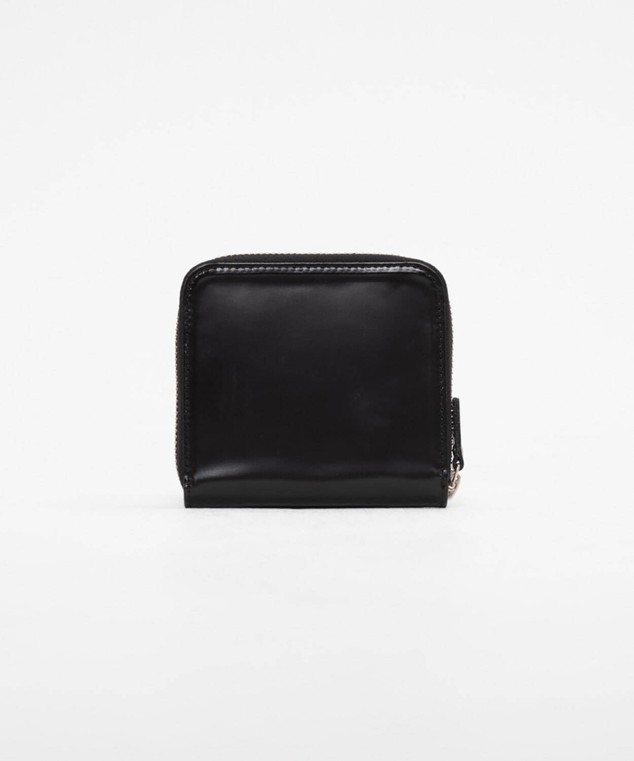 Glass Leather Small Zip-Around Wallet 28,600円