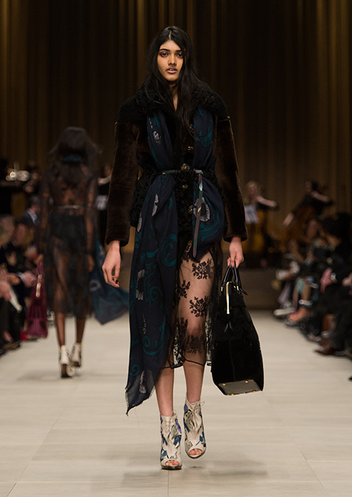 バーバリープローサム(Burberry Prorsum) 2014-15年秋冬ウィメンズコレクション  - 写真45