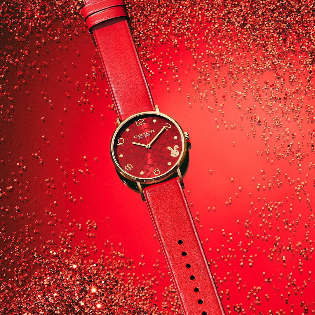コーチウォッチから2023年の干支“うさぎ”モチーフの新作腕時計、真っ赤