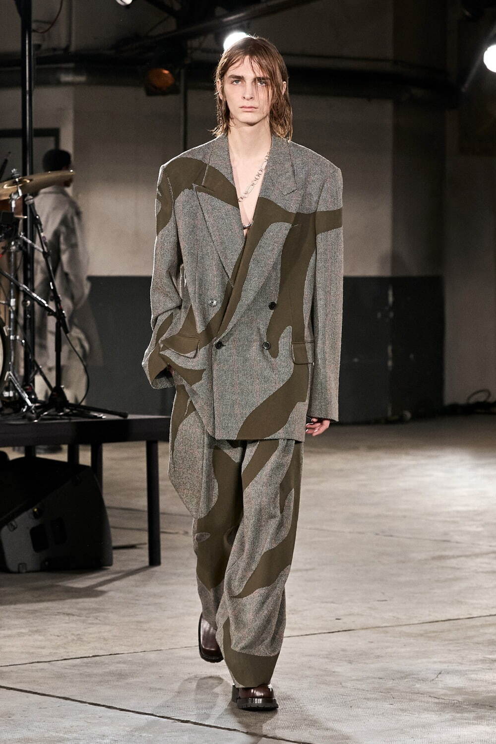 ドリス ヴァン ノッテン(DRIES VAN NOTEN) 2023-24年秋冬メンズコレクション  - 写真19