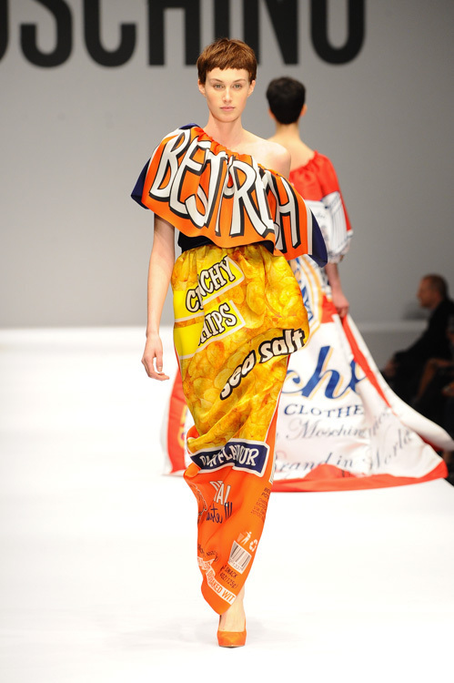 モスキーノ(MOSCHINO) 2014-15年秋冬ウィメンズコレクション  - 写真56