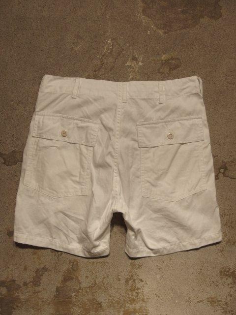 Engineered Garments "Fatigue Short- 20's Cotton Twill/White" - 画像2枚目