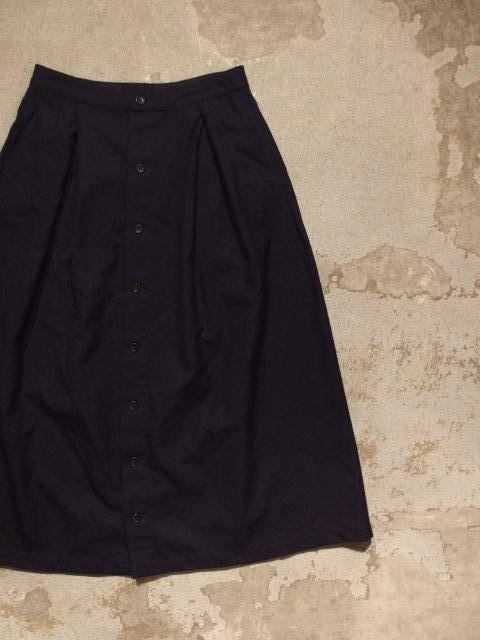 FWK by Engineered Garments "Tuck Skirt - Uniform Serge" - 画像2枚目