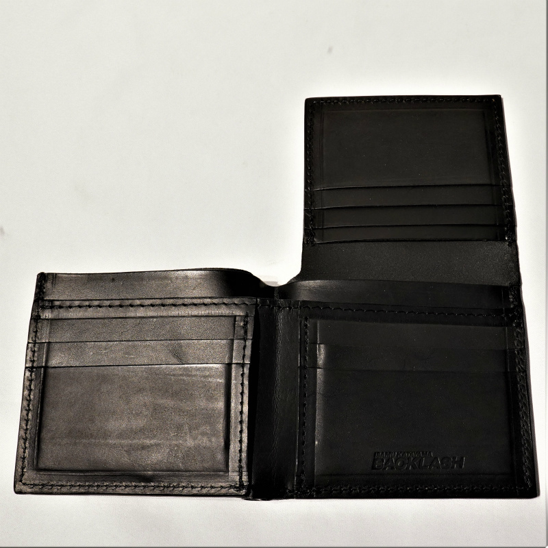 イサムカタヤマ バックラッシュ x 財布のショップアイテム 