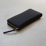 ERA. / BUBBLE CALF ROUND SLIM WALLET / col.ブラック 1