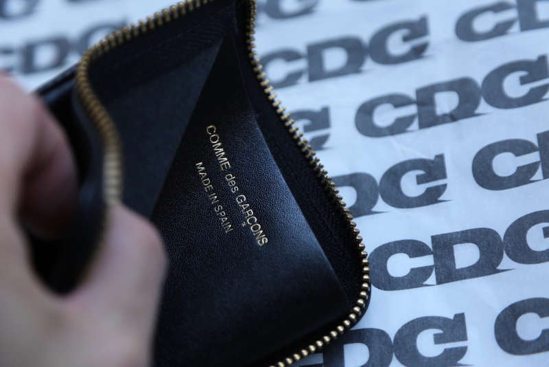 Wallet Comme Des Garcons Classic Leather L字型zip財布sa3100 発売 マーク 山口のアイテム ファッションプレス