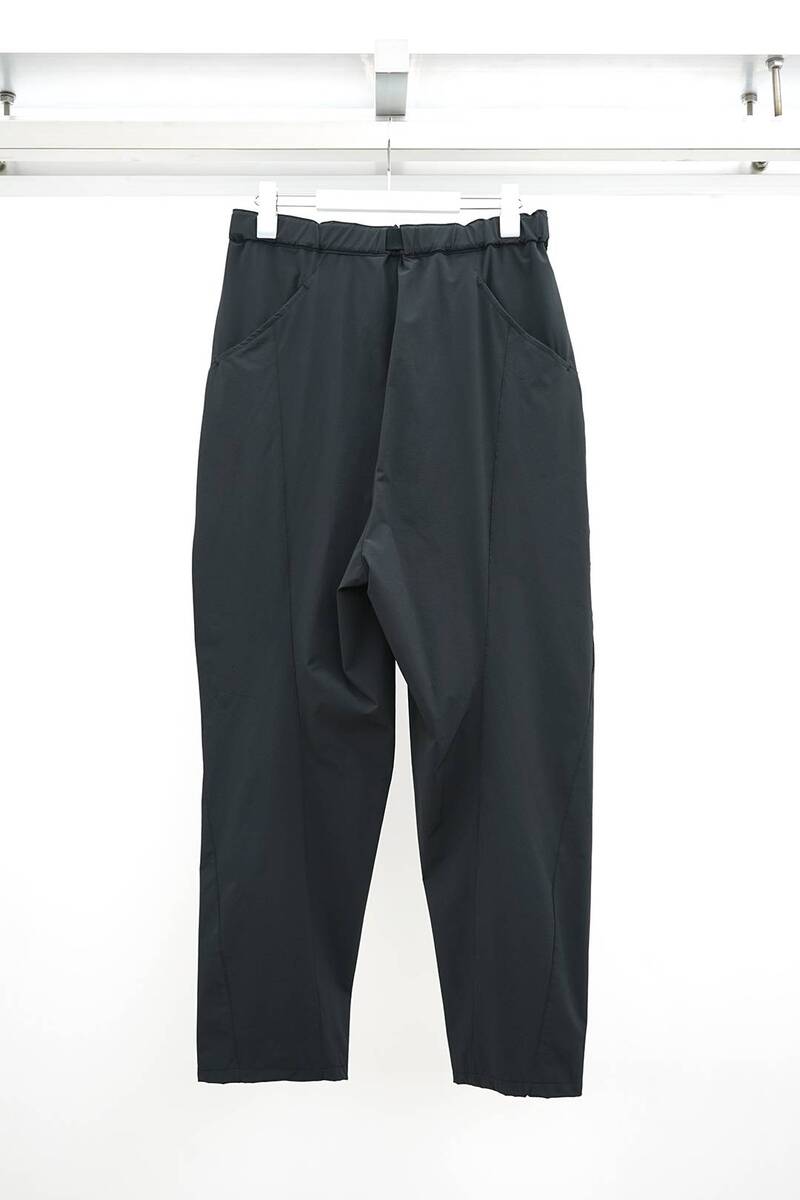 [The Viridi-anne] (ザヴィリディアン) VI-3562-04 WATER-REPELLENT STRETCH WIDE PANTS (BLACK) - 画像2枚目