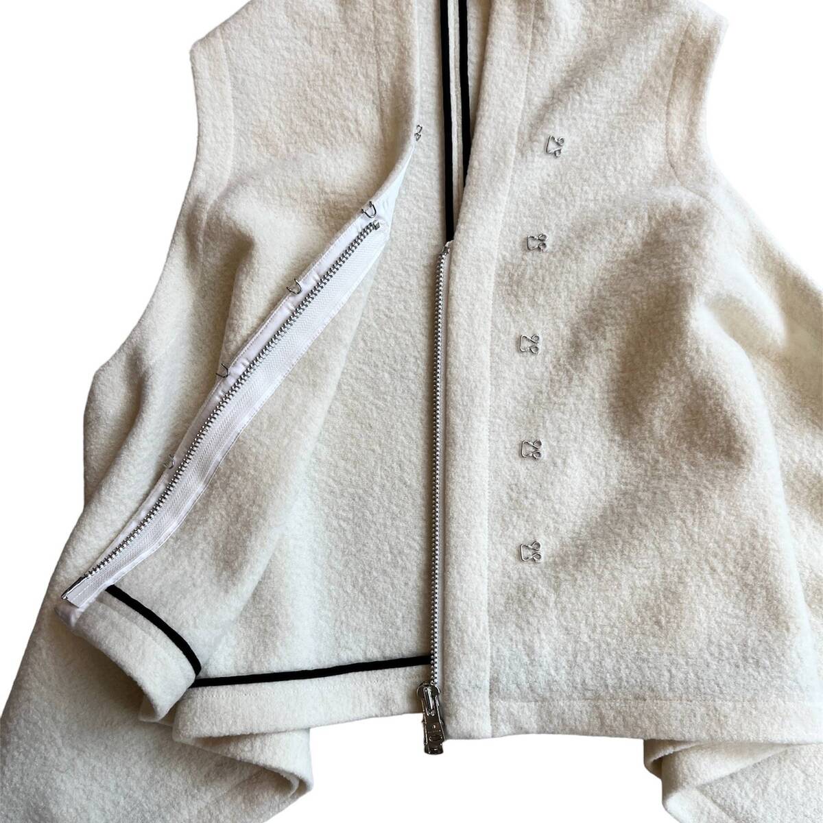 TAKAHIROMIYASHITATheSoloist two-way wrap around vest -white - 画像2枚目