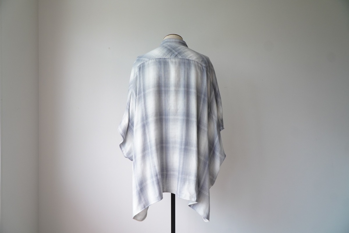 STAND COLLAR PONCHO SHIRTS - Triple gauze glittery check - - 画像2枚目