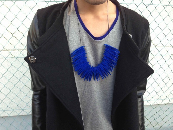 NICK NEEDLES Felt Necklace Triangle Blue - 画像2枚目