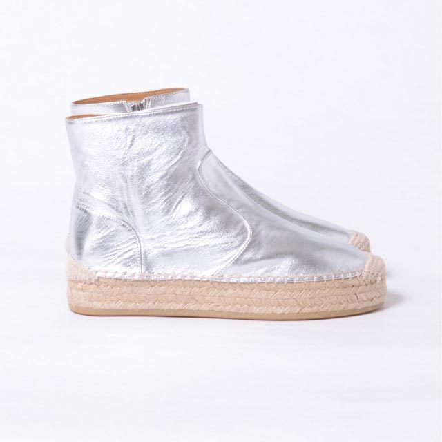 ヨコアンティ エムエム6 メゾン マルジェラ(MM6 Maison Margiela) 女性