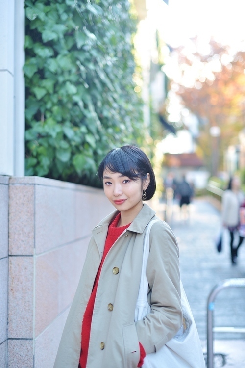 小林 加奈子さん - オアスロウ(orSlow)、ドクターマーチン(Dr. Martens)｜原宿ストリートスナップ - 写真2