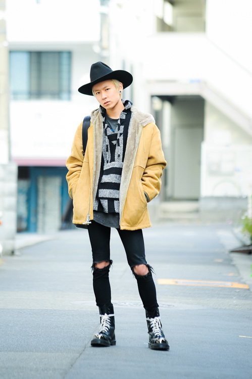 畠山 遥さん - 古着(ユーズド)(USED)、ドクターマーチン(Dr. Martens)｜原宿ストリートスナップ - 写真1