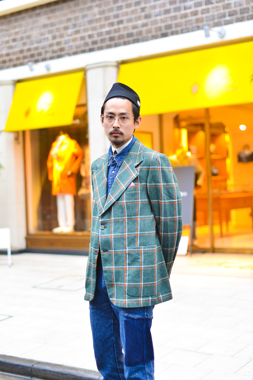 ヨシオカ レオさん - ピエール カルダン(Pierre Cardin)、リーバイス(Levi's)｜青山・表参道ストリートスナップ - 写真2