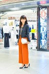 藤本 依里さん - ザラ(ZARA)、セオリー(Theory)｜阪急梅田ストリートスナップ1