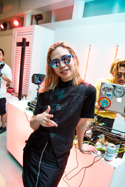 リサクリスさん - ジースターロゥ(G-STAR RAW)、ステューシー(STÜSSY)｜青山・表参道ストリートスナップ - 写真2