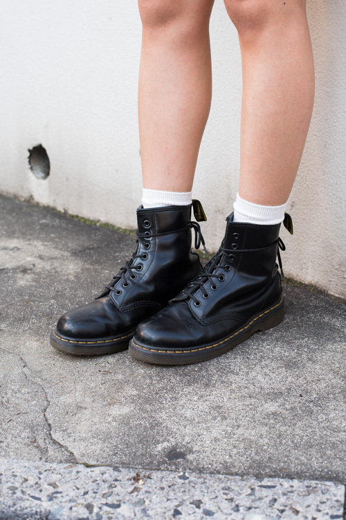 福山 美佑さん - コム デ ギャルソン(COMME des GARÇONS)、ドクターマーチン(Dr. Martens)｜原宿ストリートスナップ - 写真7