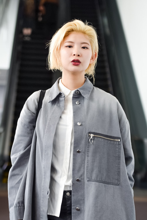 西村 愛さん - エムエム6 メゾン マルジェラ(MM6 Maison Margiela)、ユニクロ(UNIQLO)｜渋谷ストリートスナップ - 写真2