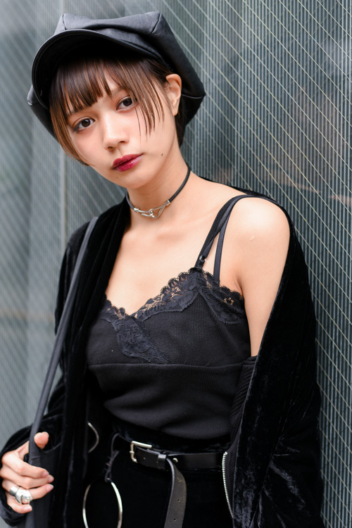 三ツ木 有里さん - ヴィンテージ(vintage)、ユニフ(UNIF)｜青山・表参道ストリートスナップ - 写真7