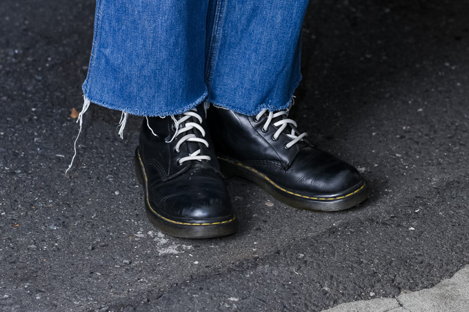 伊丹 紋子さん - 古着(ユーズド)(USED)、ドクターマーチン(Dr. Martens)｜原宿ストリートスナップ - 写真3