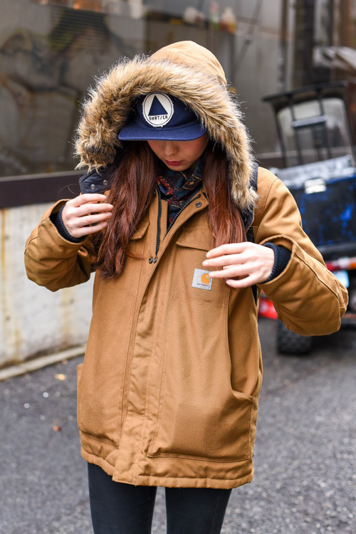 すやこさん - カーハート(CARHARTT)、ニューバランス(New Balance)｜原宿ストリートスナップ - 写真2