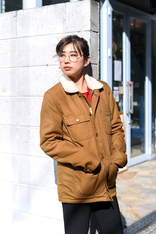 石黒 香さん - カーハート(CARHARTT)、コンバース(CONVERSE)｜原宿ストリートスナップ - 写真2