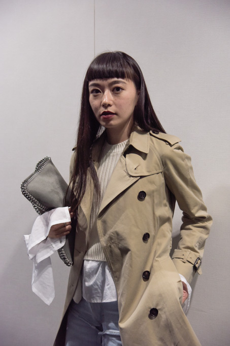 市川 渚さん - バーバリー(BURBERRY)、アキラナカ(AKIRANAKA)｜渋谷ストリートスナップ - 写真3