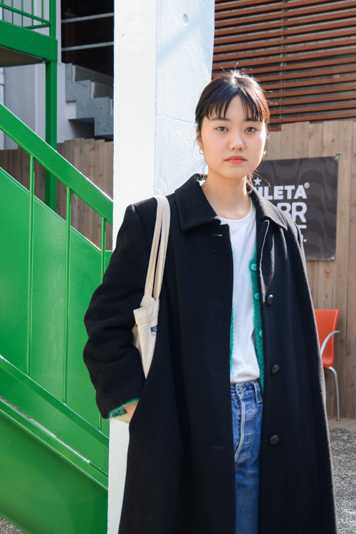 吉澤 美咲さん - 古着(ユーズド)(USED)、リーバイス(Levi's)｜原宿ストリートスナップ - 写真2