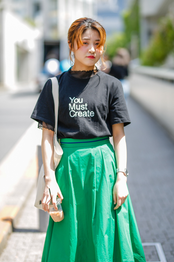 金子 ひとみさん - ミラ オーウェン(Mila Owen)、ヴァンズ(VANS)｜原宿ストリートスナップ - 写真3