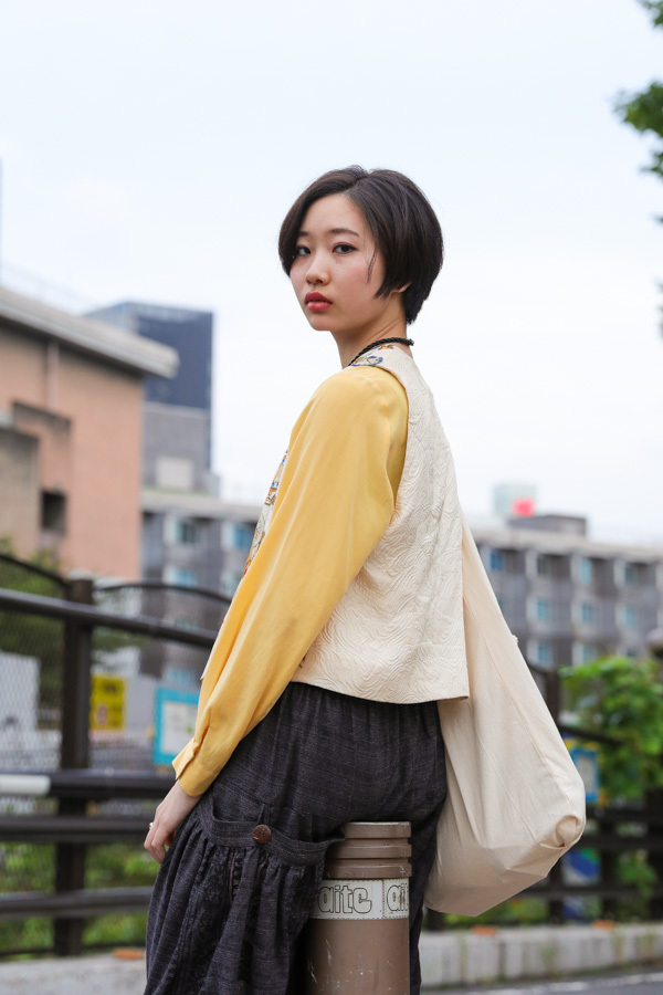 寺田 秋穂さん - ヴィンテージ(vintage)、エイチ＆エム(H&M)｜原宿ストリートスナップ - 写真7