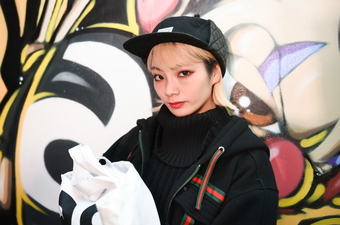 矢部 ユウナさん - 古着(ユーズド)(USED)、エクストララージ(XLARGE)｜渋谷ストリートスナップ - 写真2