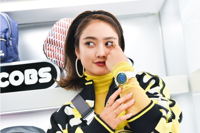 谷 まりあさん - マーク ジェイコブス(MARC JACOBS)｜青山・表参道ストリートスナップ - 写真4