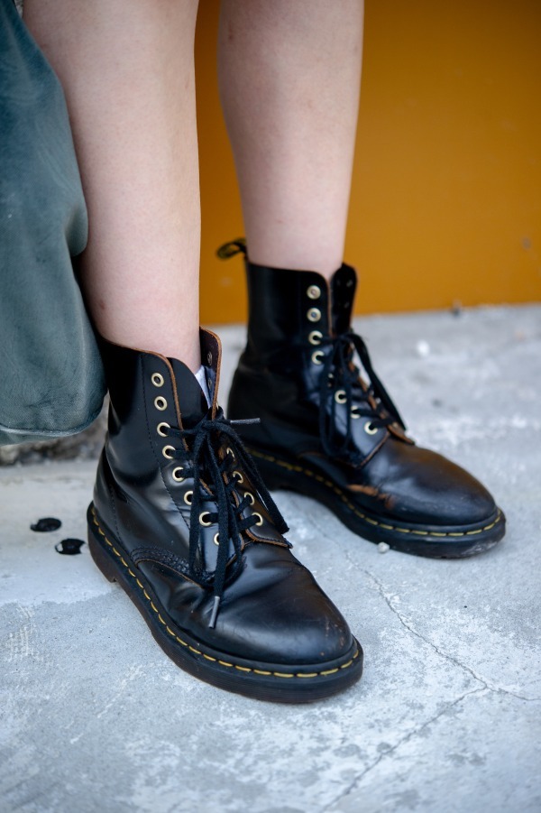 坂部 美咲さん - 古着(ユーズド)(USED)、ドクターマーチン(Dr. Martens)｜原宿ストリートスナップ - 写真5