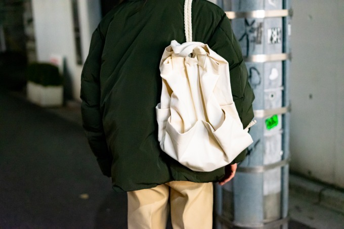 千葉 潤平さん - コム デ ギャルソン・オム プリュス(COMME des GARÇONS HOMME PLUS)、セリーヌ(CELINE)｜渋谷ストリートスナップ - 写真5