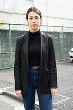 リリ ビバスさん - ザラ(ZARA)、ドクターマーチン(Dr. Martens)｜渋谷ストリートスナップ2