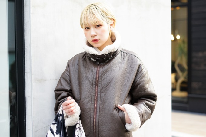 林崎 咲良さん - 古着(ユーズド)(USED)、コム デ ギャルソン(COMME des GARÇONS)｜渋谷ストリートスナップ - 写真2