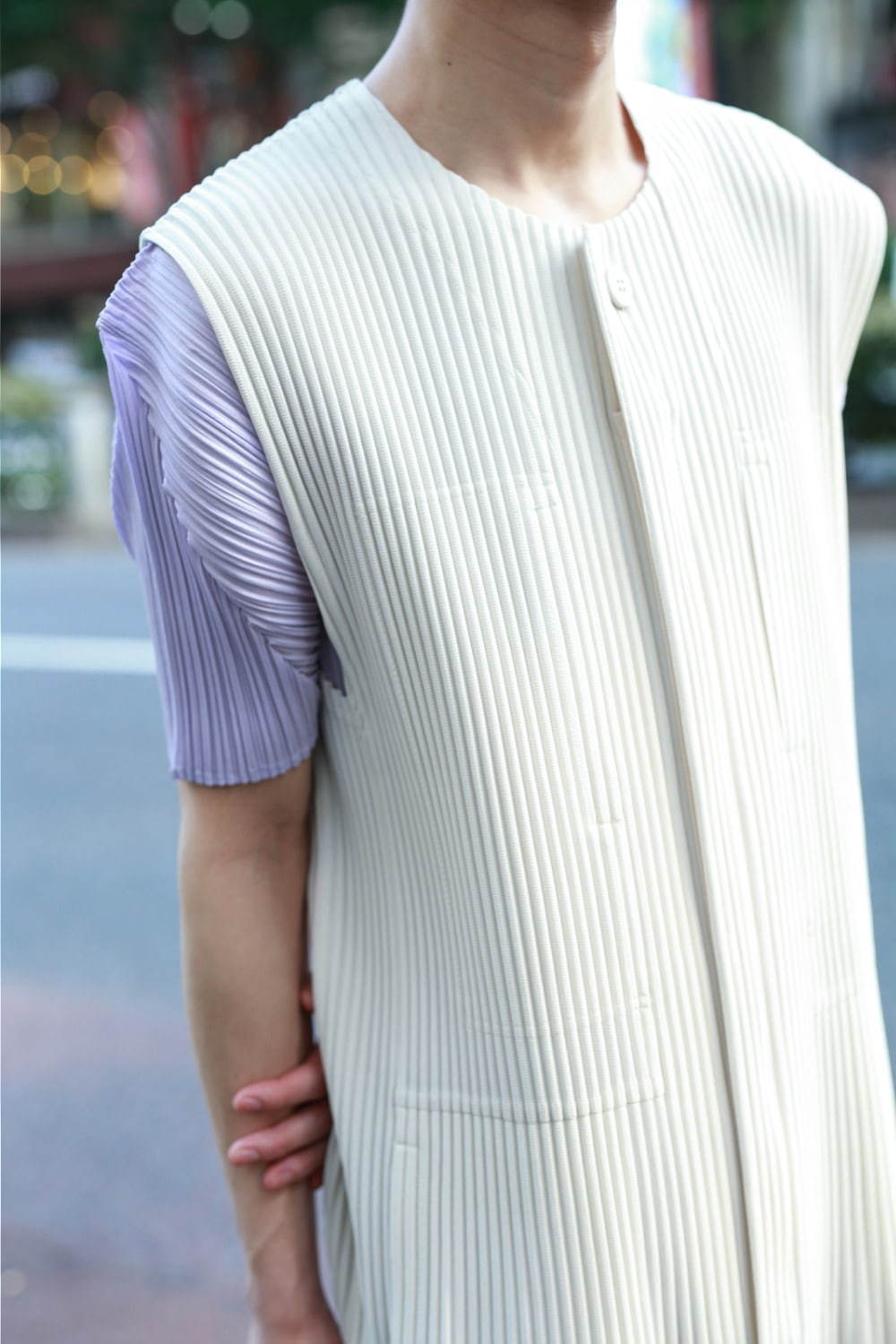 大森 丞さん - オム プリッセ イッセイ ミヤケ(HOMME PLISSÉ ISSEY MIYAKE)、プリーツ プリーズ イッセイ ミヤケ(PLEATS PLEASE ISSEY MIYAKE)｜渋谷ストリートスナップ - 写真4